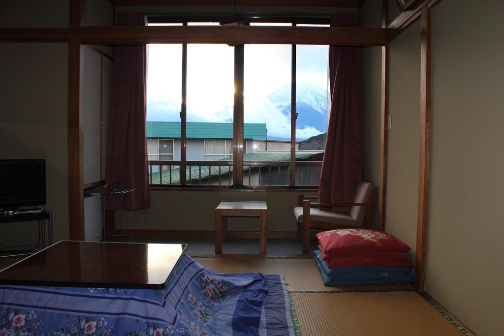 Sugakuso Hotel Yamanakako Exterior photo